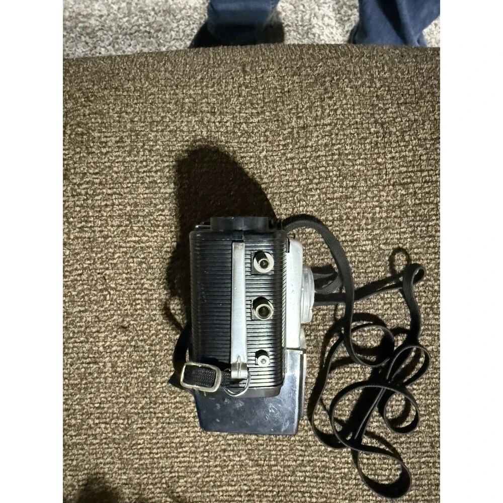VINTAGE BROWNIE STARFLEX CAMERA DAKON LENS